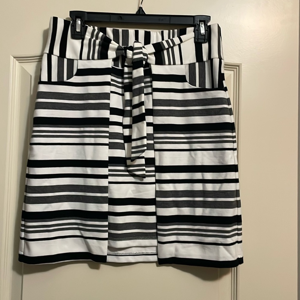 CAbi striped skirt NWOT